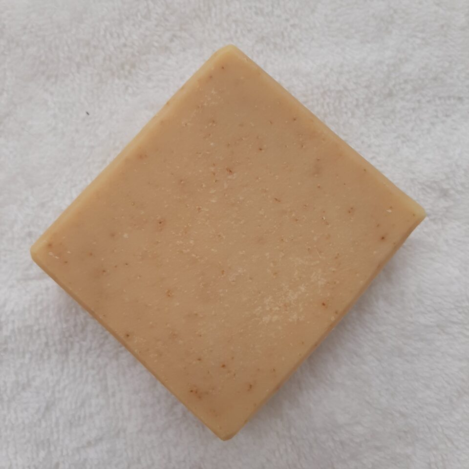 veiserasvaseep kaera, piima ja apelsiniga