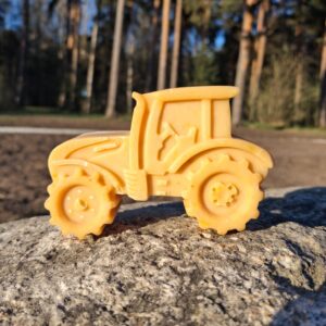 traktor mee ja saialillega