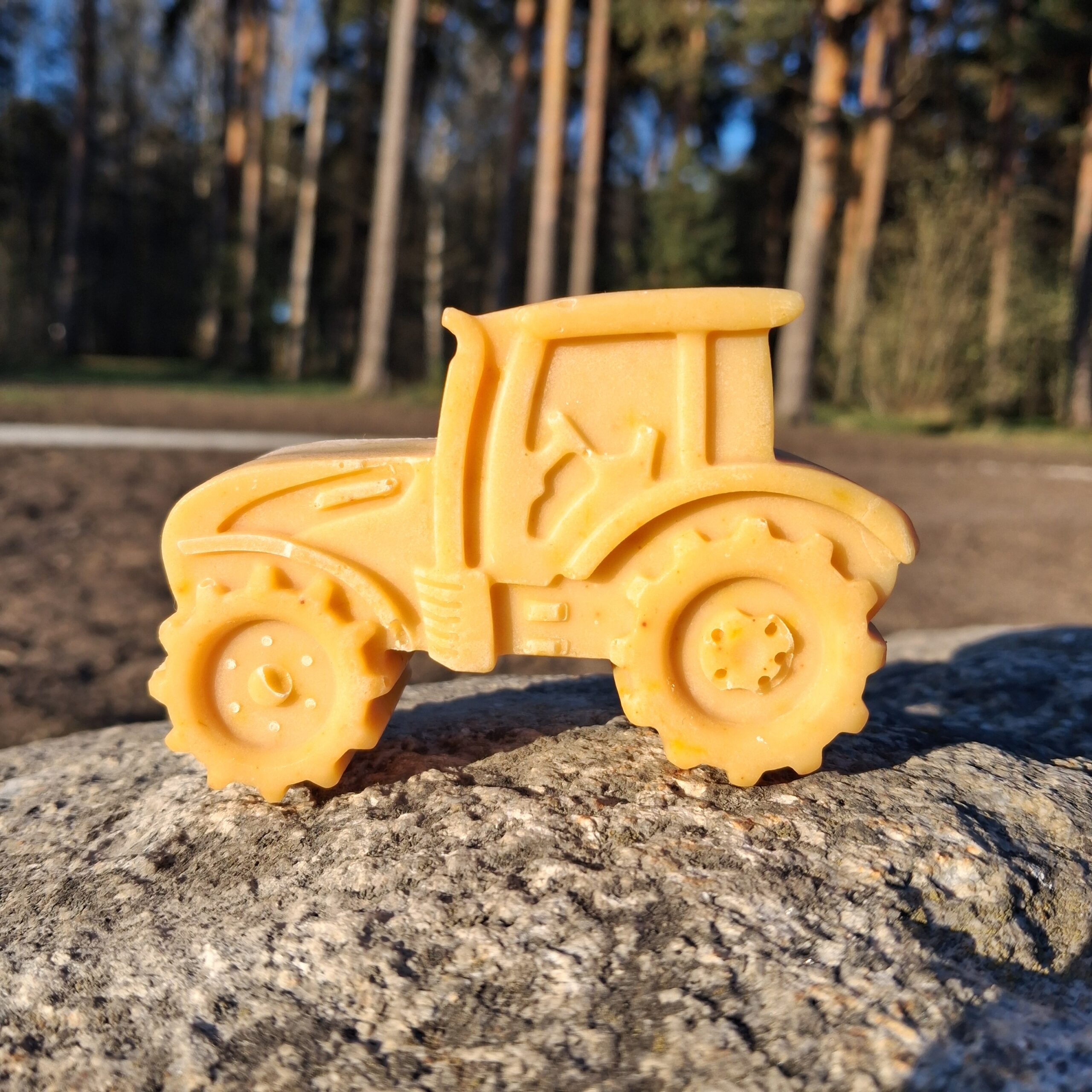 traktor mee ja saialillega