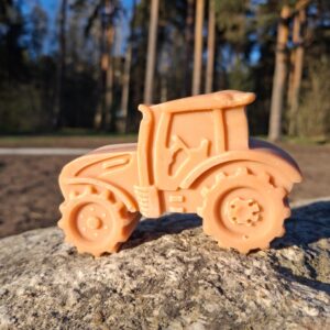 traktor roosa savi ja lavendliga